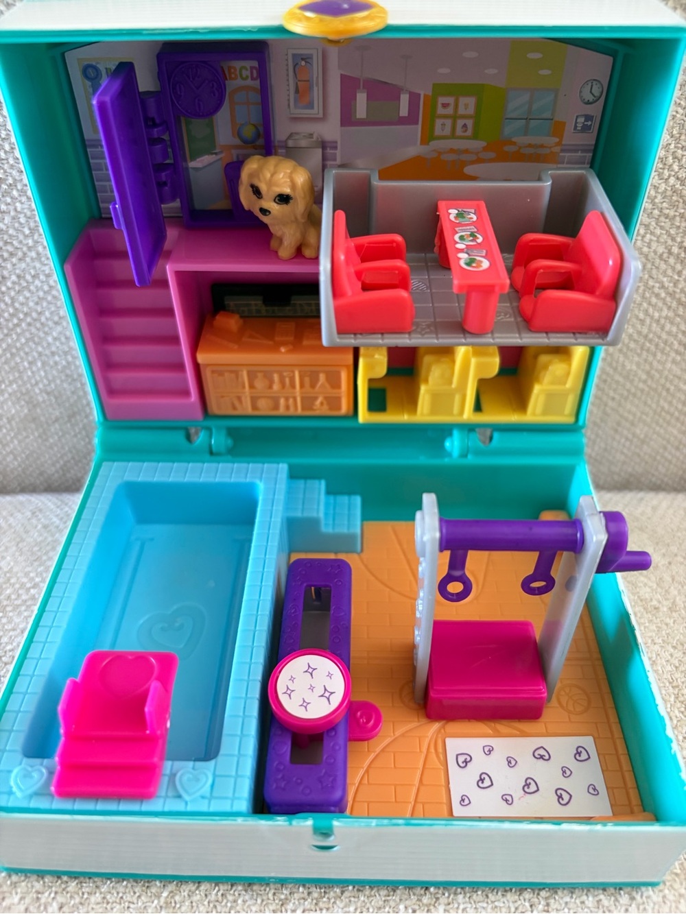 Mattel Polly Pocket Middle School Compact Playset Gym Pool Lockers No Doll